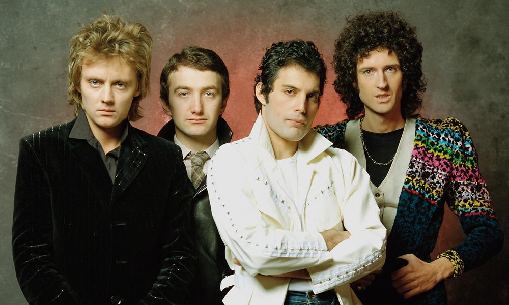 Queen’s Musical Evolution: From Progressive Rock to Global Anthems