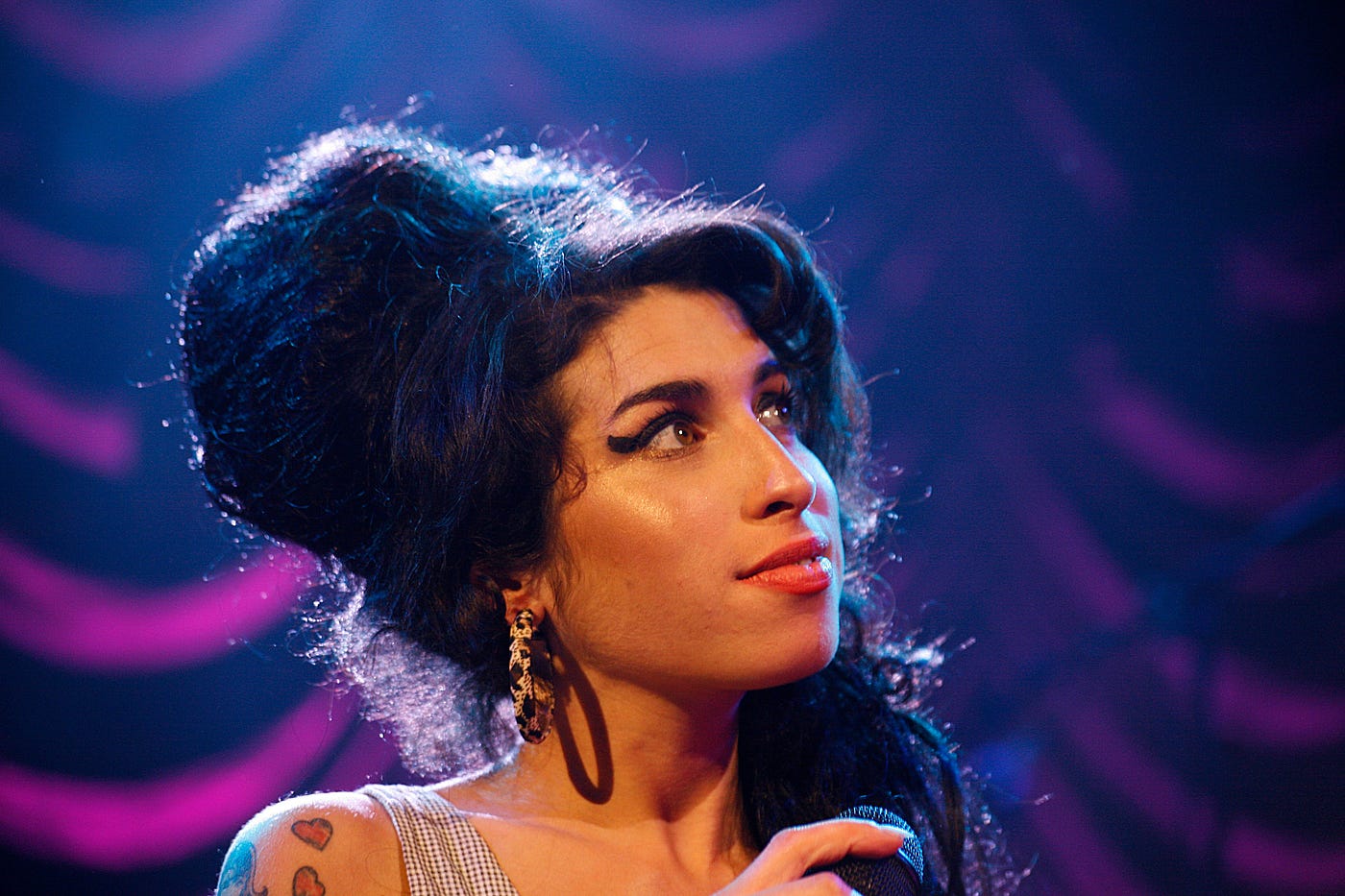 Between Jazz and Chaos: The Quiet Rock Influence in Amy Winehouse’s Music